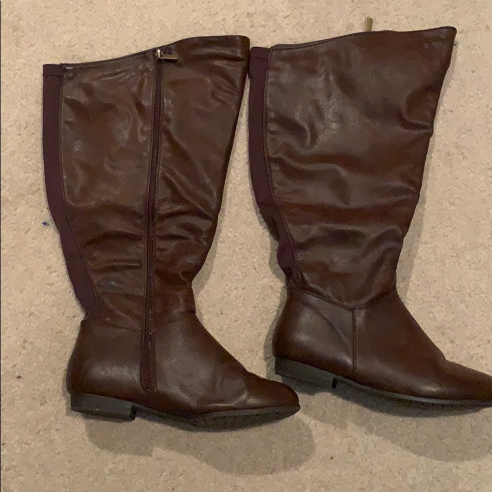 NWT Avenue Orlando Wide Calf Riding Boots